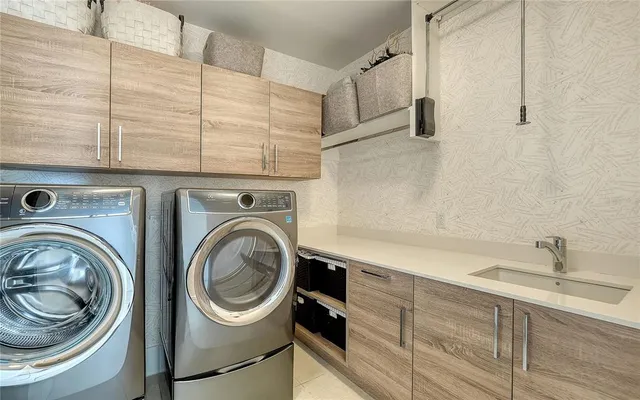 $7,250,000 | 401 Quay, Unit 1501, Sarasota, FL 34236