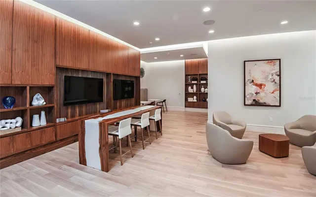 $7,250,000 | 401 Quay, Unit 1501, Sarasota, FL 34236