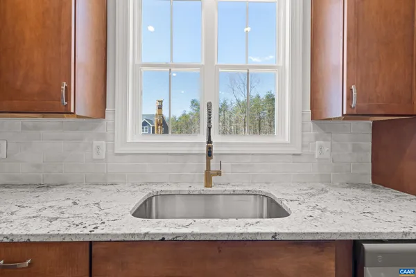 $554,900 | 33 Whisperwood Court, Troy, VA 22974