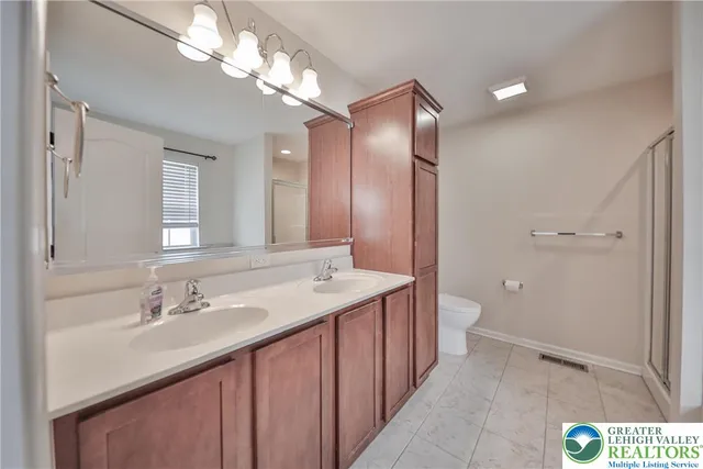 $379,900 | 2529 Gila Drive, Easton, PA 18040