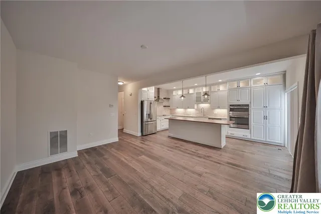 $379,900 | 2529 Gila Drive, Easton, PA 18040