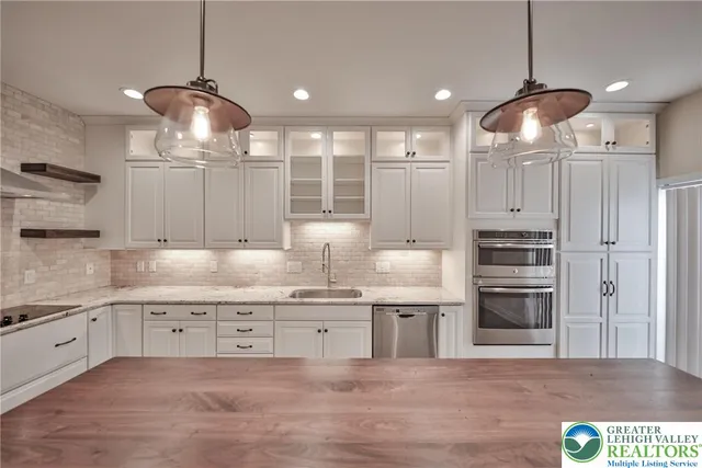 $379,900 | 2529 Gila Drive, Easton, PA 18040