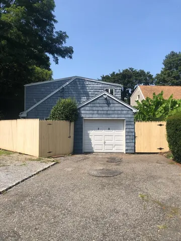 $4,435 | 73 Railroad Street, Greenlawn, NY 11740