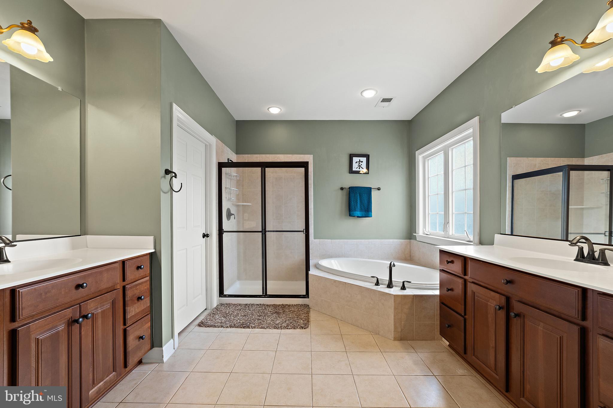 4564 Gates Road Warrenton, VA 20187 - Photo 22 of 39 Master Bath
