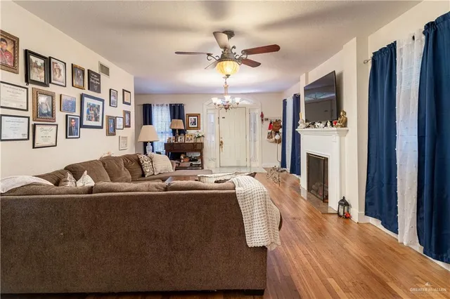 $240,000 | 117 West Pierce Avenue, Harlingen, TX 78550