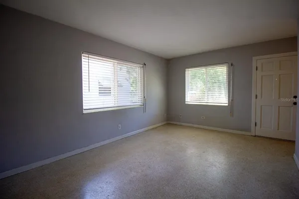 $2,200 | 325 42nd Avenue North, St. Petersburg, FL 33703
