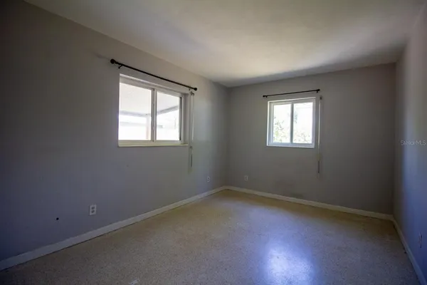 $2,200 | 325 42nd Avenue North, St. Petersburg, FL 33703