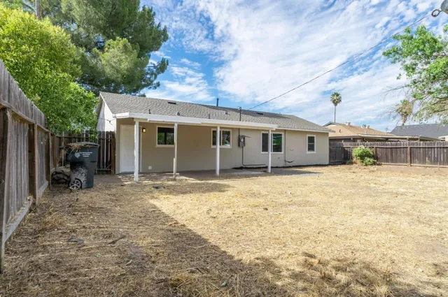 $369,000 | 690 Acacia Avenue, Sacramento, CA 95815