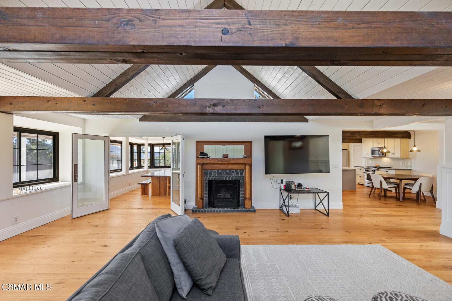 11316 Barranca Road Camarillo, CA 93012 - Photo 11 of 44 a living room with furniture and a fireplace