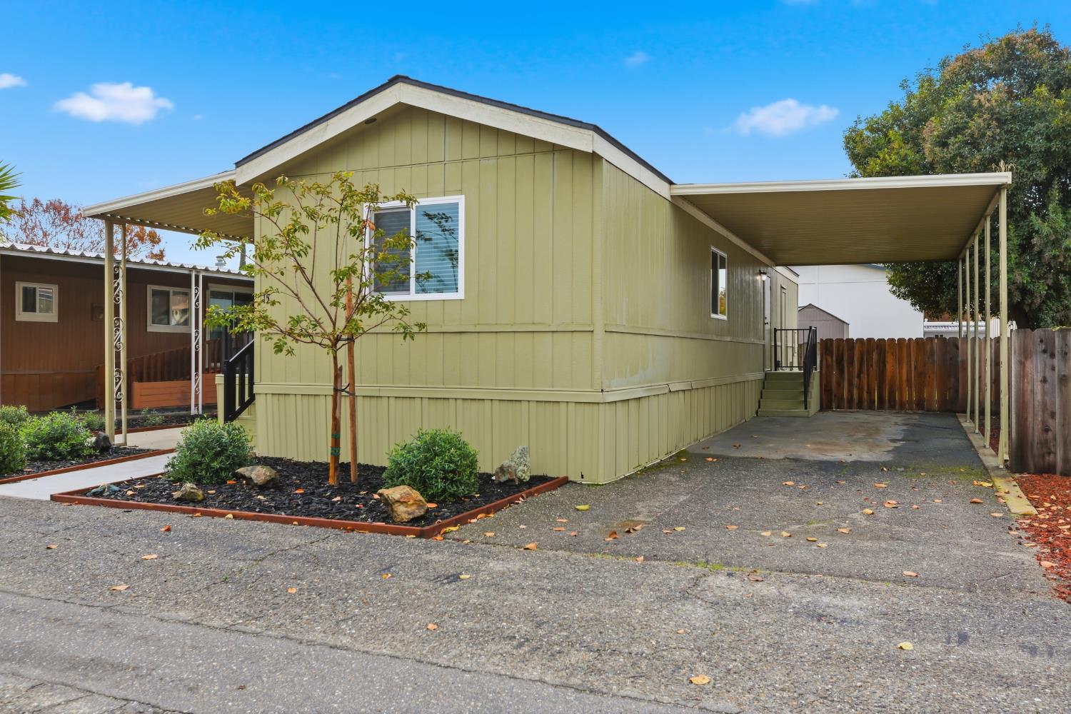2307 Oakdale Road, Unit 15 Modesto, CA 95355 - Photo 2 of 17 a view of a backyard