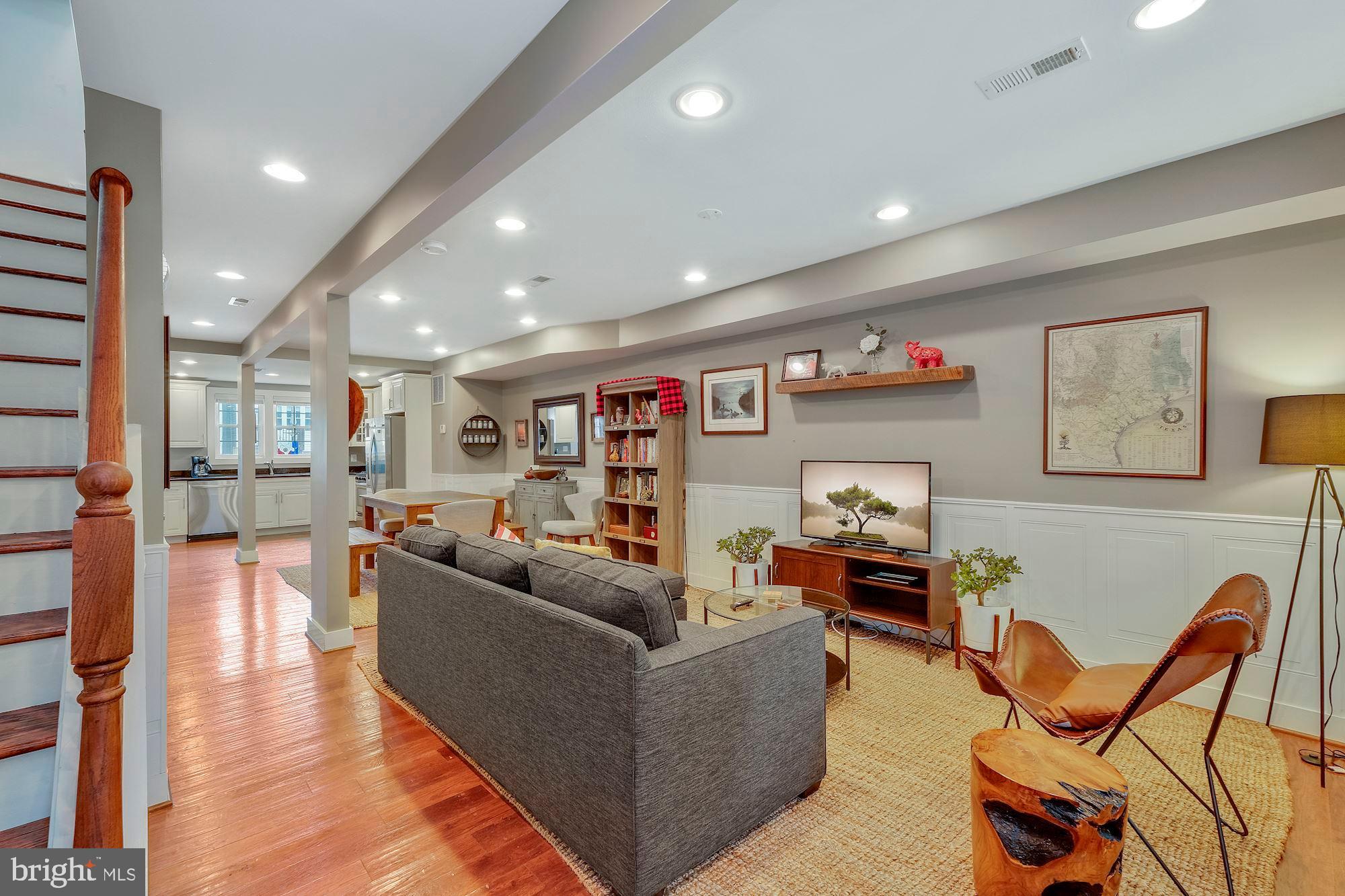 535 23rd Place Northeast Washington, DC 20002 - Photo 4 of 36 Open and spacious living area