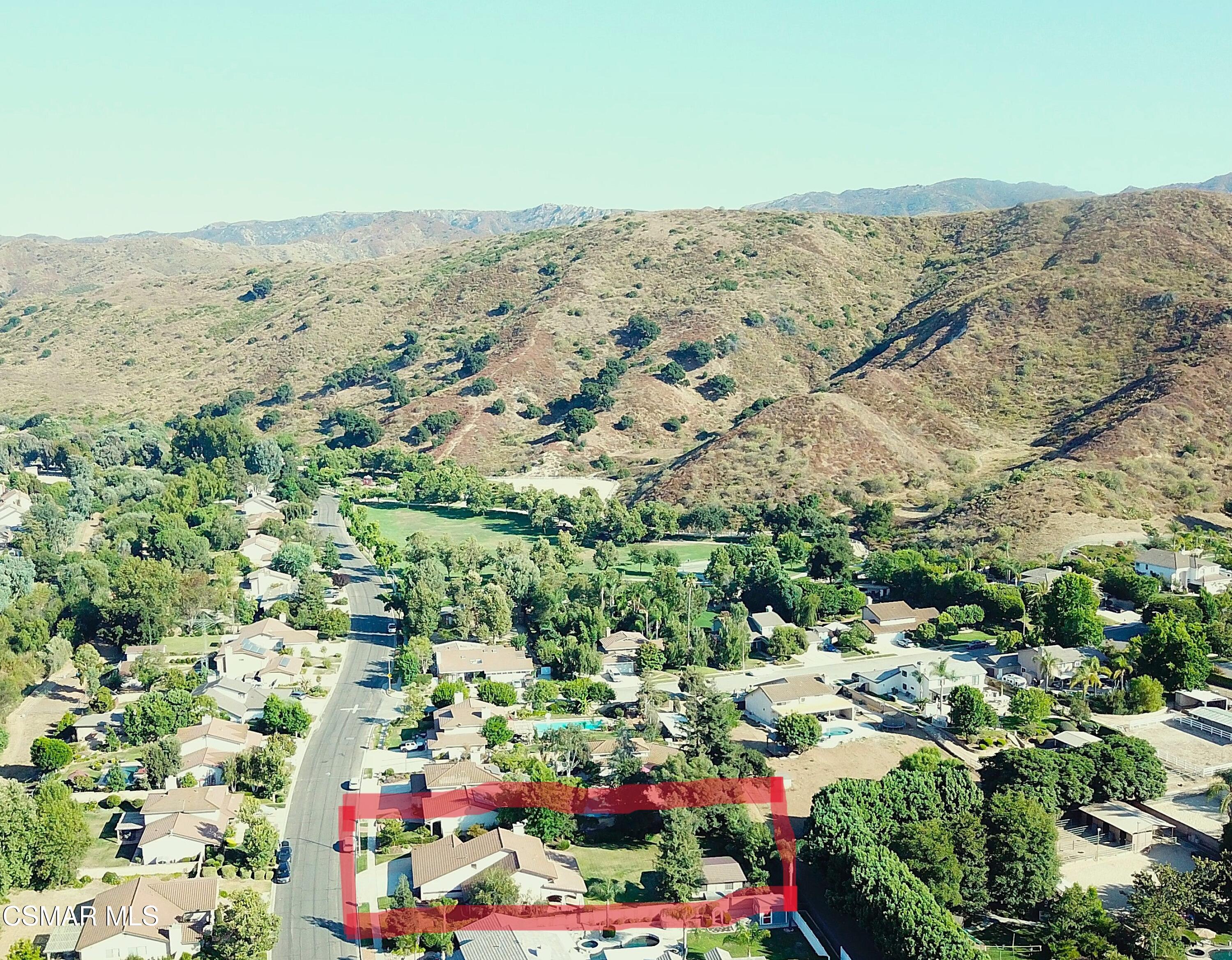 323 Valley Gate Road Simi Valley, CA 93065 - Photo 12 of 58 org_18fcd87f12f82f16_1722644904000