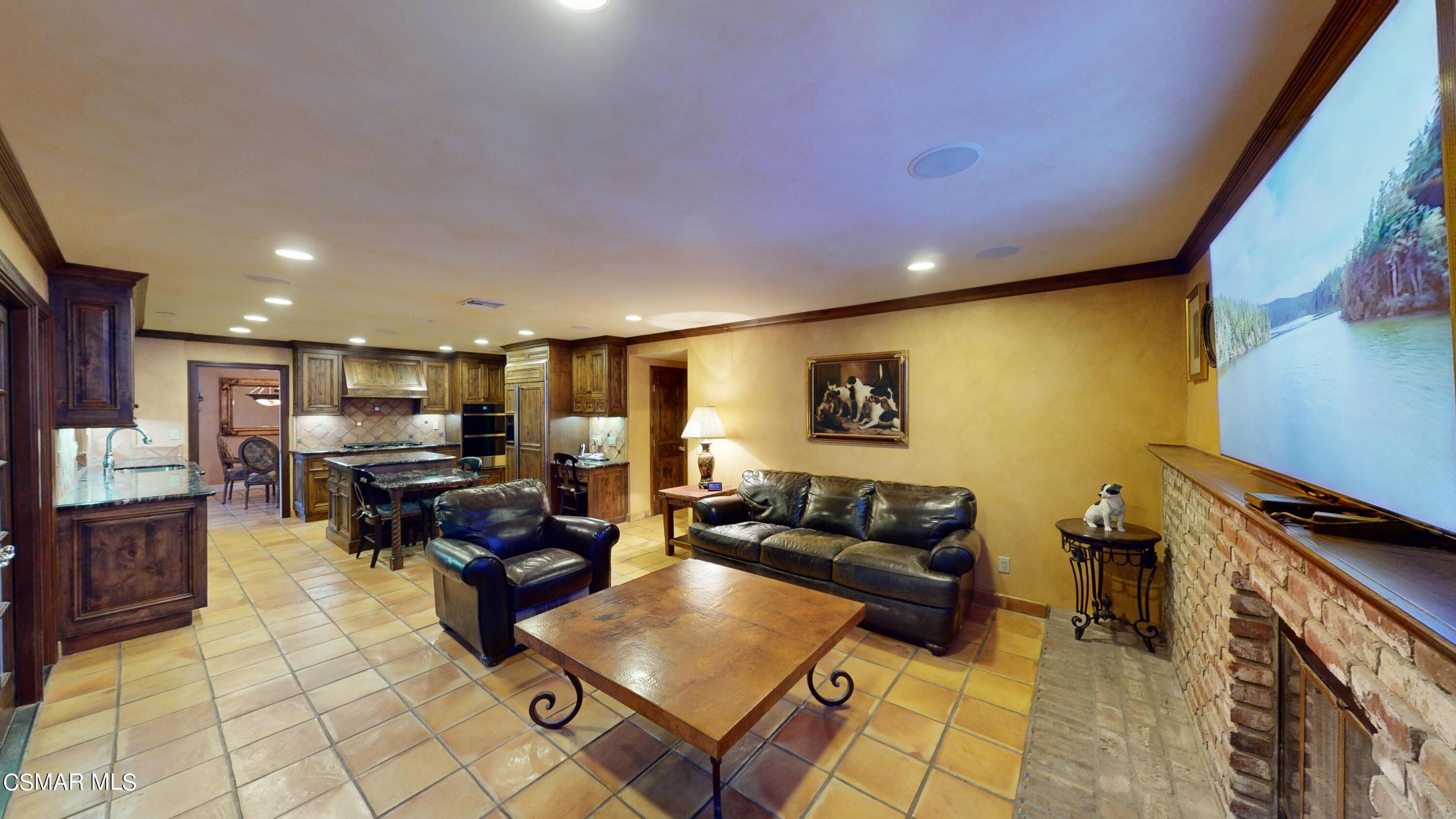 323 Valley Gate Road Simi Valley, CA 93065 - Photo 23 of 58 323-Valley-Gate-Rd-08042024_130345
