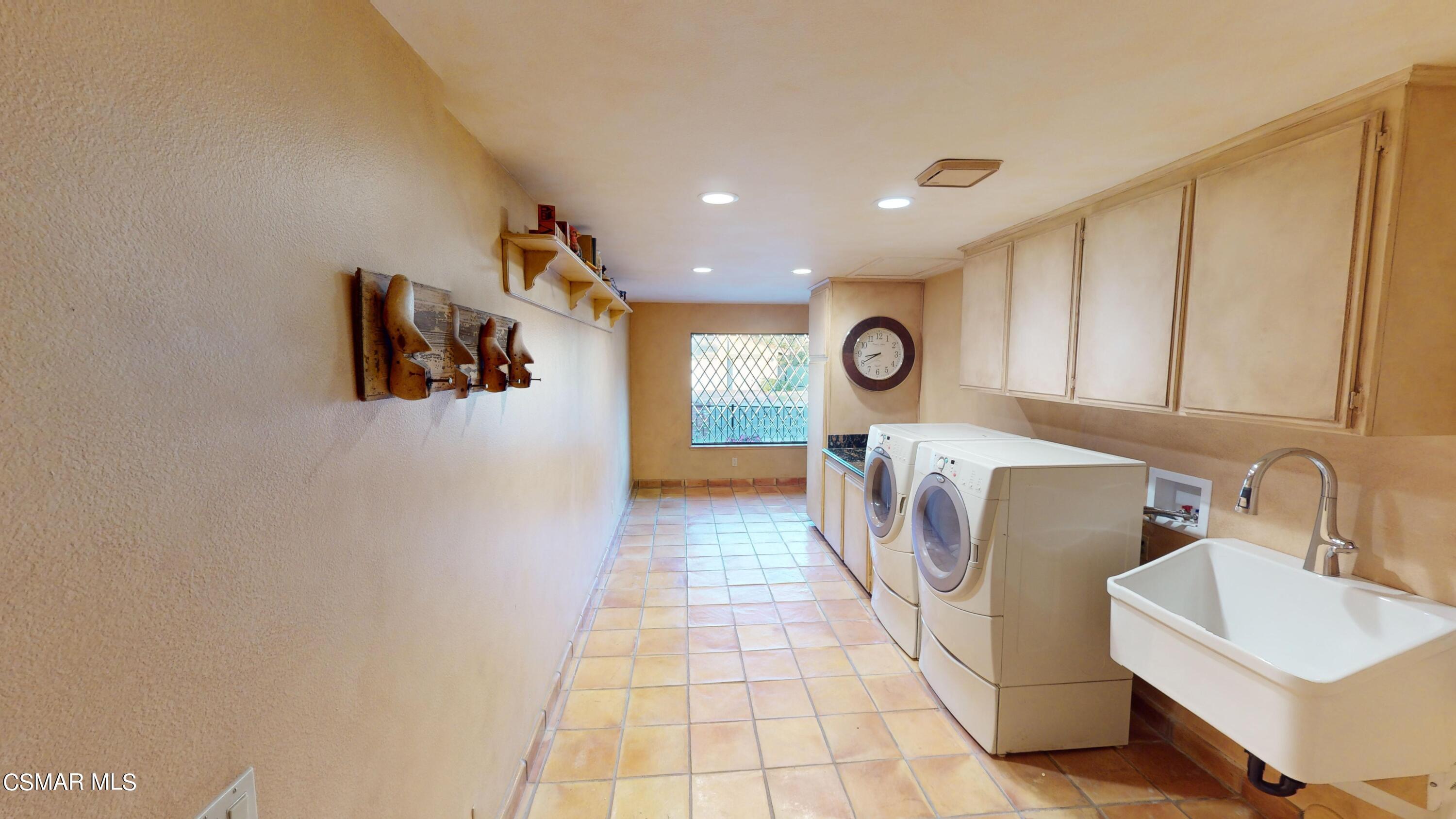 323 Valley Gate Road Simi Valley, CA 93065 - Photo 37 of 58 323-Valley-Gate-Rd-08042024_131657