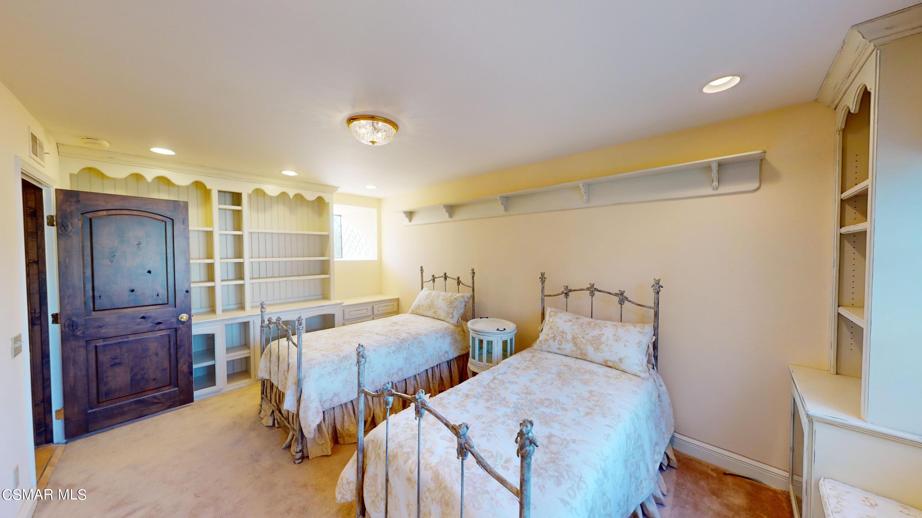 323 Valley Gate Road Simi Valley, CA 93065 - Photo 46 of 58 323-Valley-Gate-Rd-08042024_132816