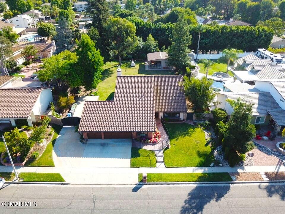 323 Valley Gate Road Simi Valley, CA 93065 - Photo 5 of 58 screen_2bd7c3b000745d93_1722644130000