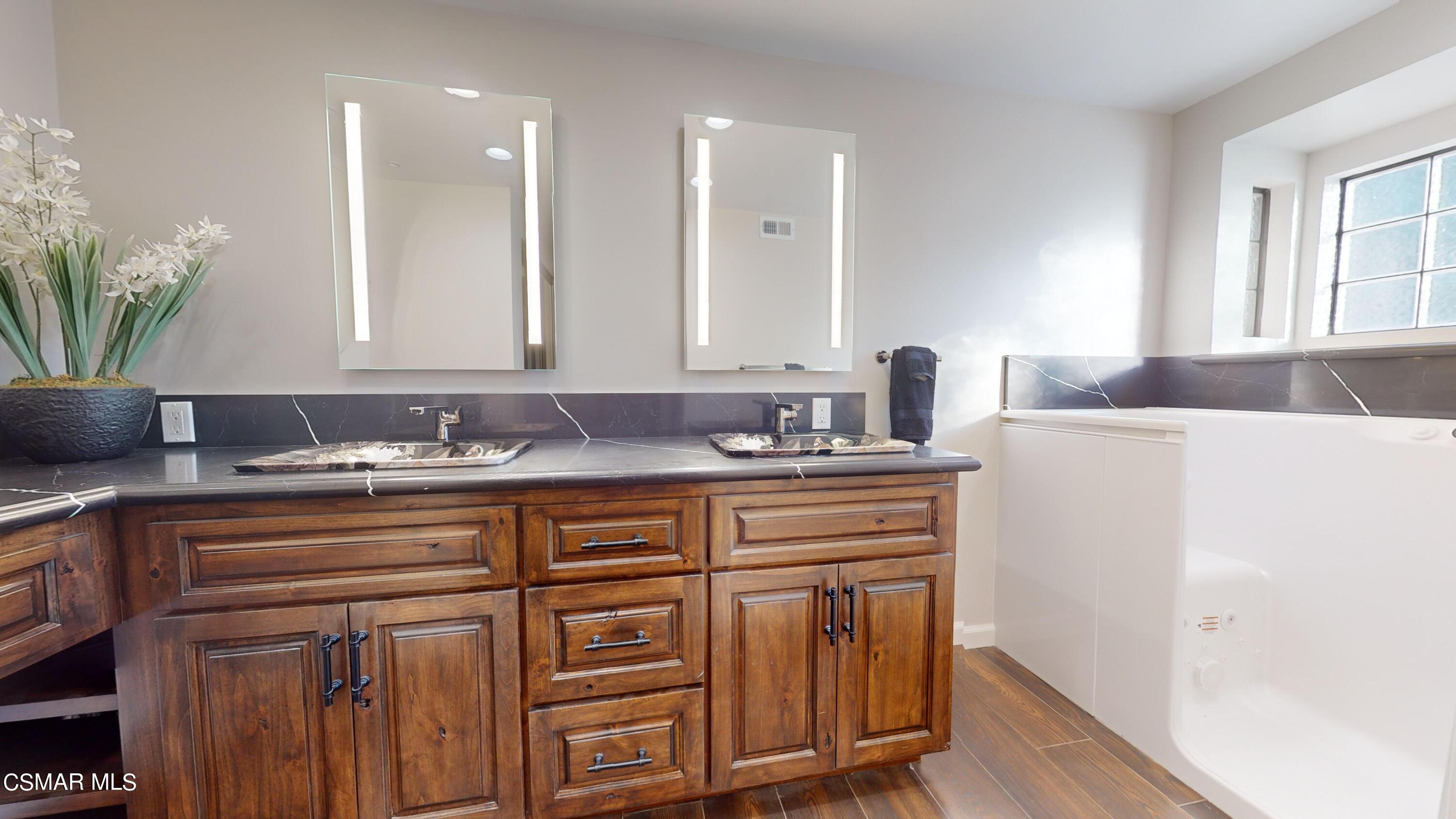 323 Valley Gate Road Simi Valley, CA 93065 - Photo 56 of 58 323-Valley-Gate-Rd-08042024_125720