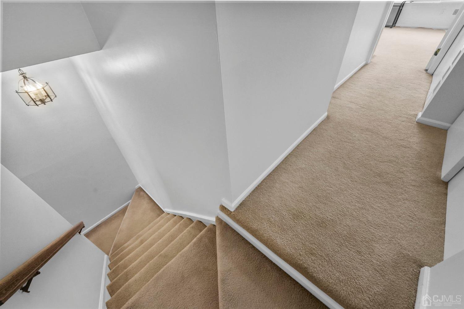 17 Bentley Court Bedminster, NJ 07921 - Photo 11 of 44