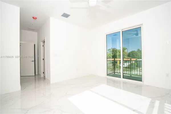 $2,600,000 | 900 Southwest 24th Road, Miami, FL 33129