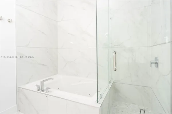 $2,600,000 | 900 Southwest 24th Road, Miami, FL 33129