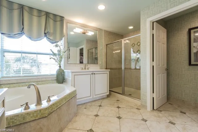 $2,800 | 10305 Longleaf Pine Court, Fort Myers, FL 33913