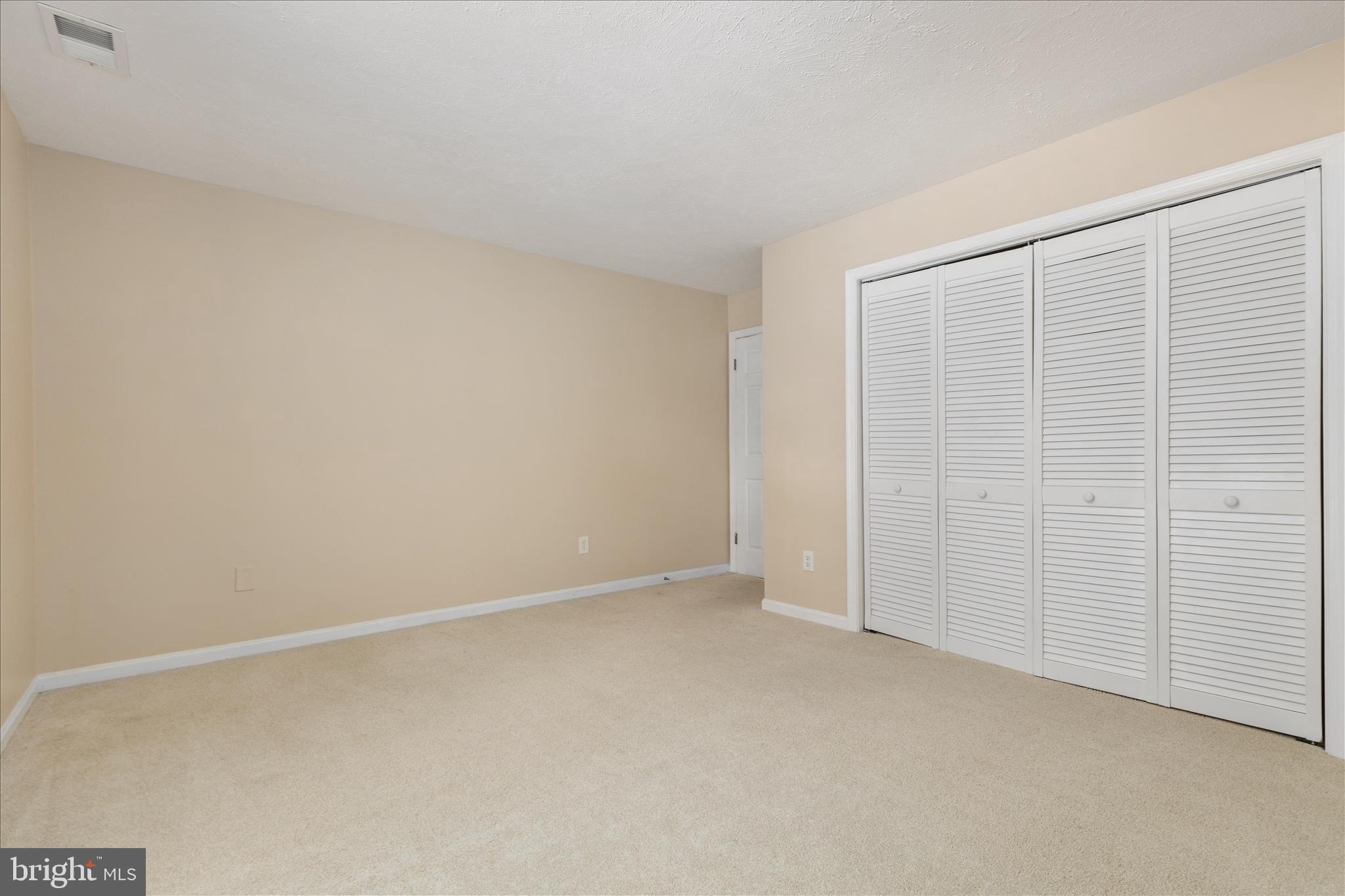 10110 Oakton Terrace Road, Unit 10110 Oakton, VA 22124 - Photo 18 of 27