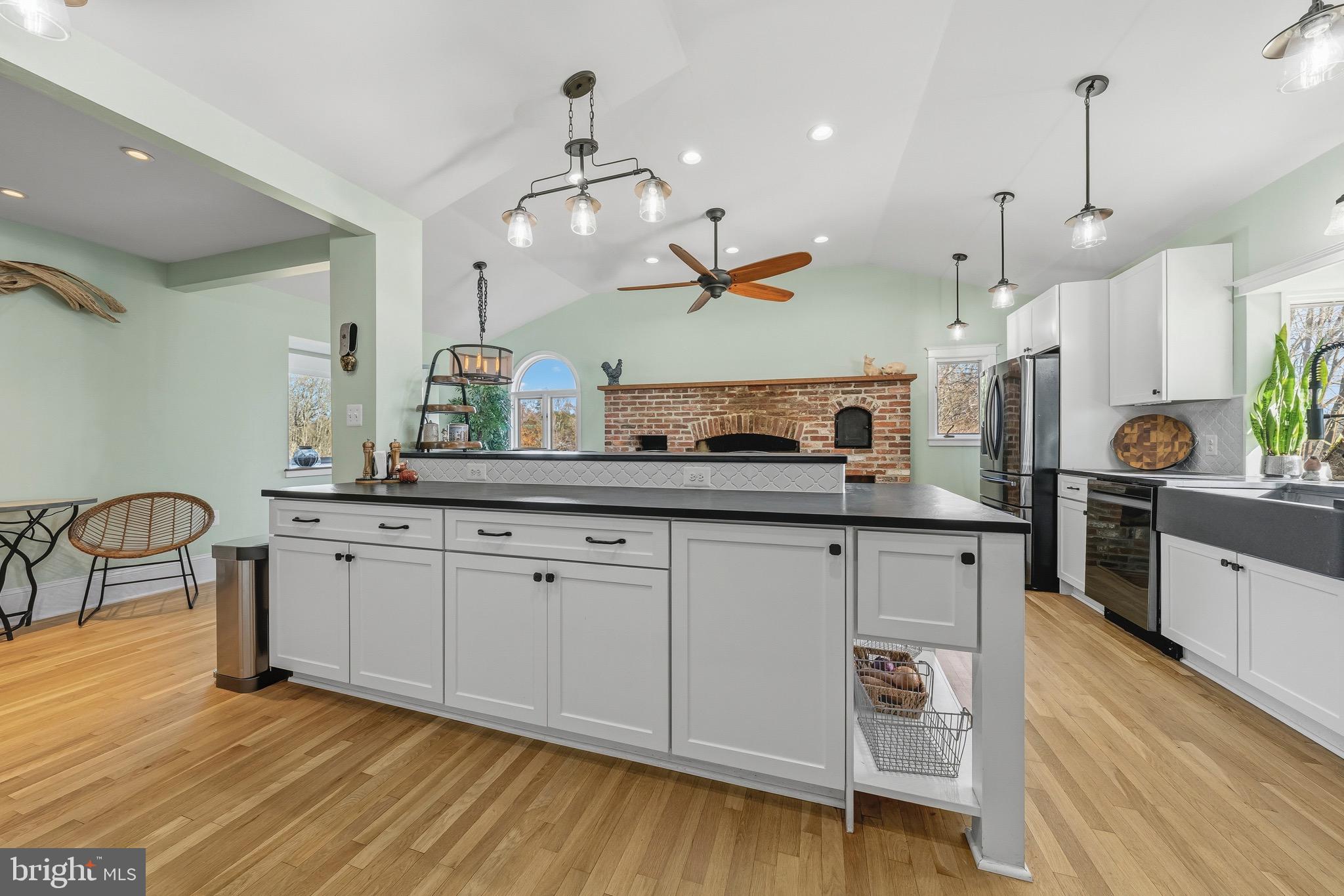 19209 Croom Road Brandywine, MD 20613 - Photo 13 of 95