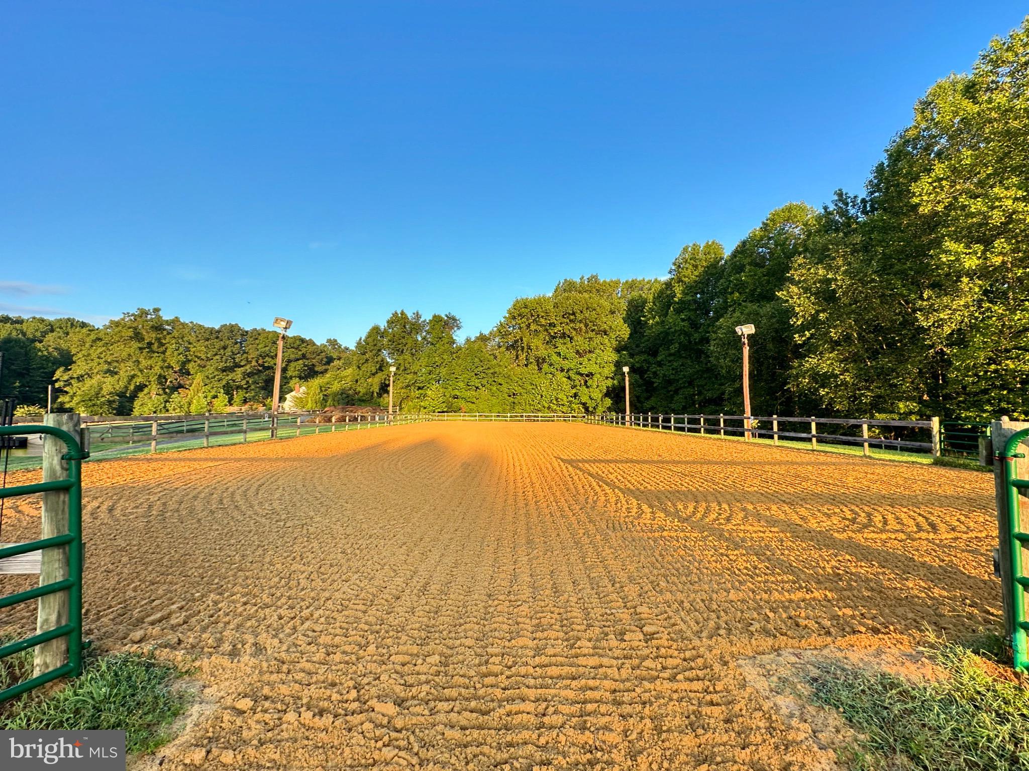 19209 Croom Road Brandywine, MD 20613 - Photo 52 of 95 a view of an ocean and beach