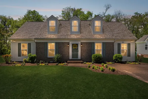 $574,000 | 1321 Branchside Court, Thompson's Station, TN 37179