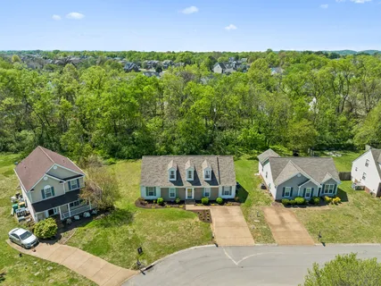 $549,900 | 1321 Branchside Court, Thompson's Station, TN 37179