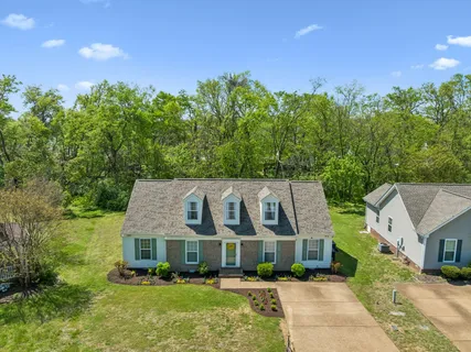 $549,900 | 1321 Branchside Court, Thompson's Station, TN 37179