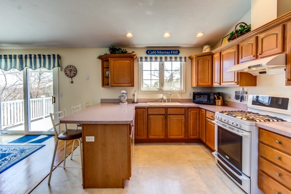 12 Murray Hill Road Framingham, MA 01701 - Photo 10 of 23 Gallery Image 10
