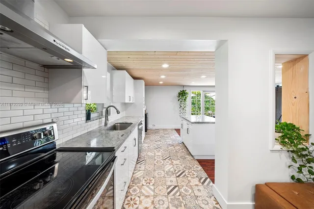 $895,000 | 475 Northwest 88th Terrace, El Portal, FL 33150