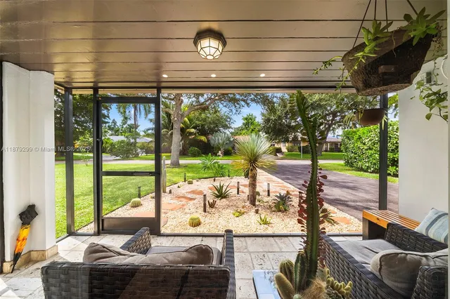 $895,000 | 475 Northwest 88th Terrace, El Portal, FL 33150