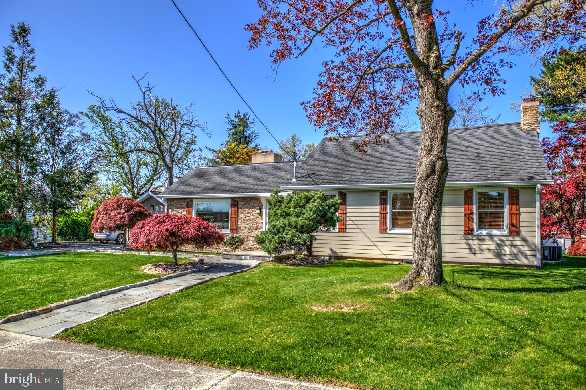 47 Ewingville Road Ewing, NJ 08638 - Photo 4 of 33