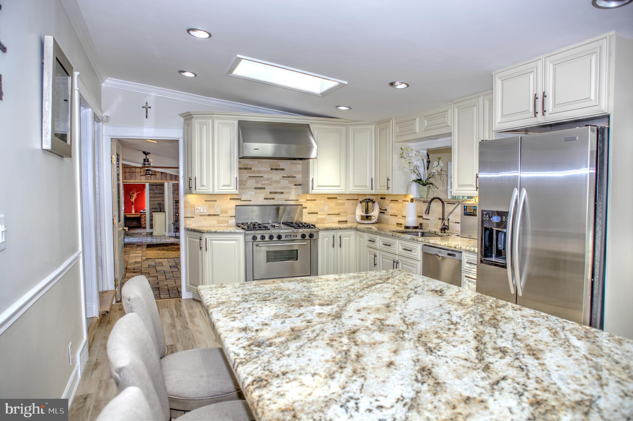 47 Ewingville Road Ewing, NJ 08638 - Photo 6 of 33