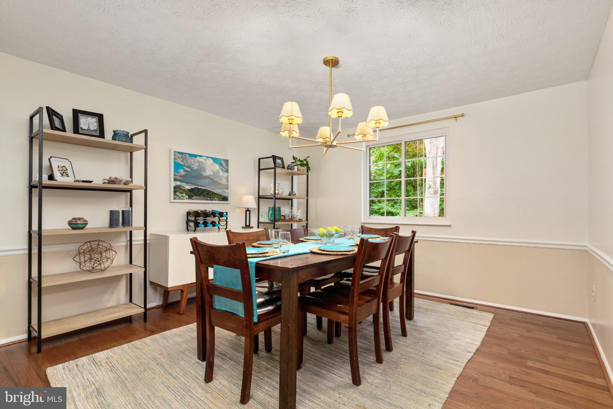 2323 Middle Creek Lane Reston, VA 20191 - Photo 5 of 40 Gallery Image 5
