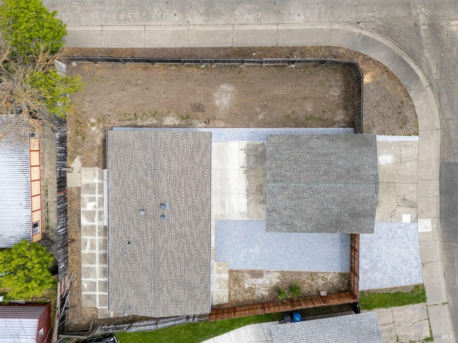 240 Rinaldo Drive Vallejo, CA 94589 - Photo 37 of 41 a picture of a bathroom