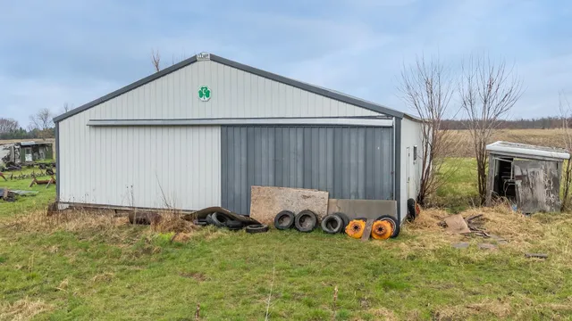 $1,200,000 | 9266 Town Line Road, Larsen, WI 54947