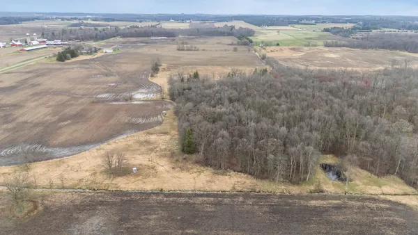 $1,200,000 | 9266 Town Line Road, Larsen, WI 54947