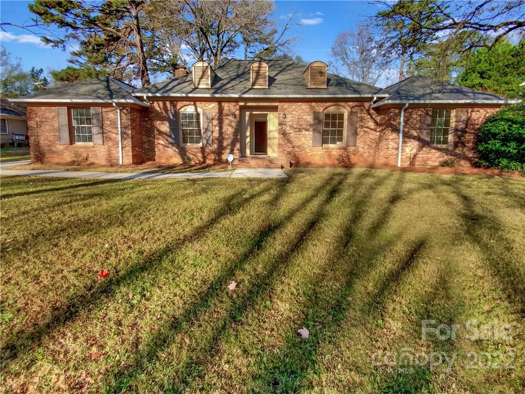 3209 Cross Winds Road Charlotte, NC 28227 - Photo 1 of 22 Gallery Image 1
