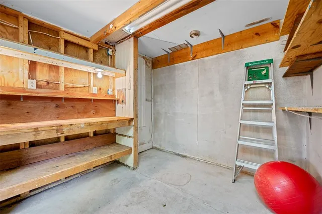 $297,500 | 9994 83rd Street North, Seminole, FL 33777