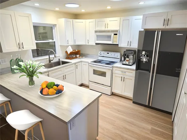 $297,500 | 9994 83rd Street North, Seminole, FL 33777