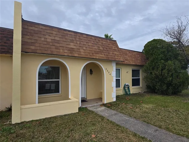 $297,500 | 9994 83rd Street North, Seminole, FL 33777