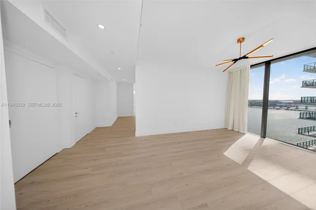 $14,500 | 700 Northeast 24th Street, Unit 2507, Miami, FL 33137