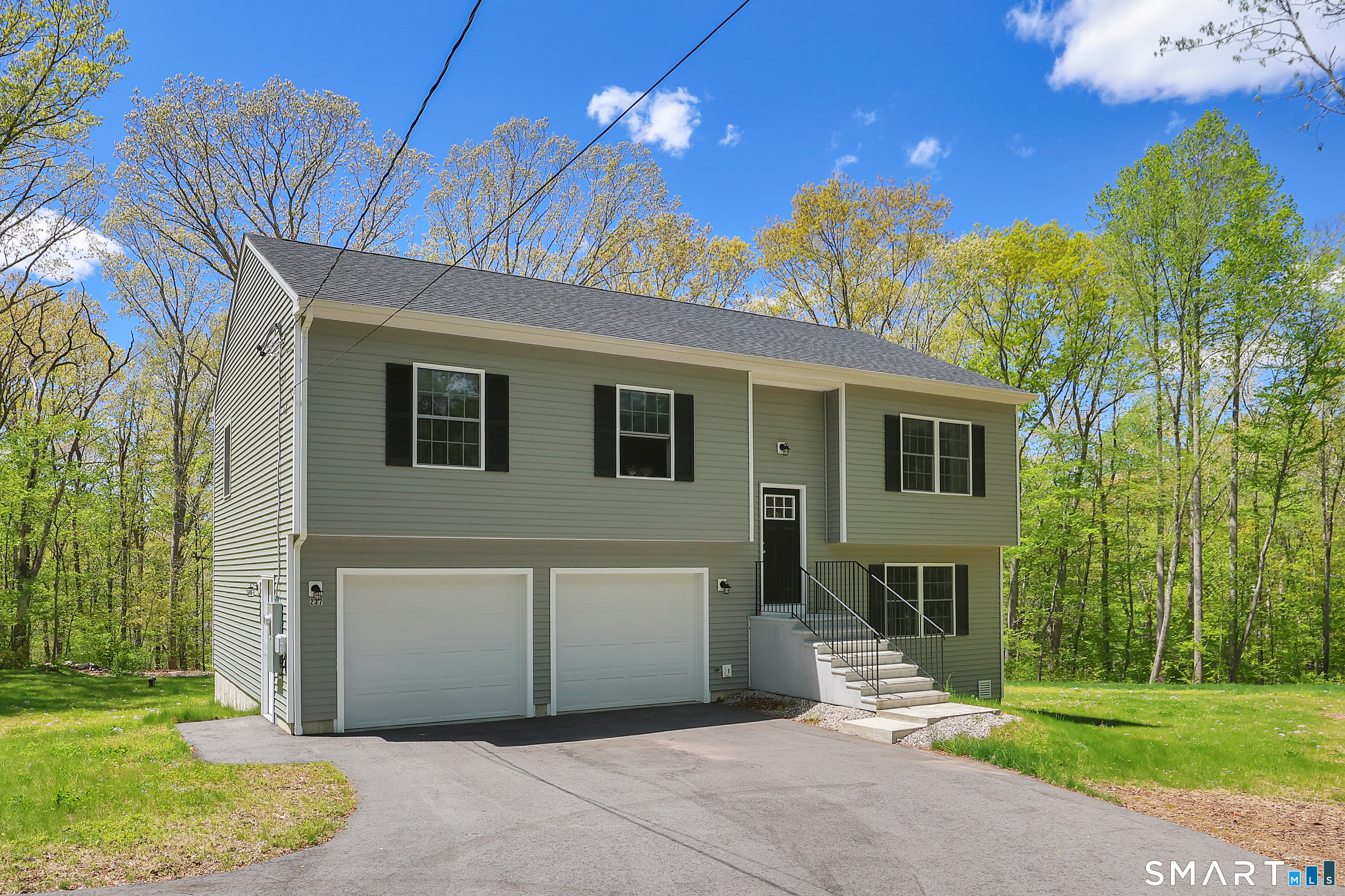 237 West Road East Haddam, CT 06420 - Photo 1 of 40