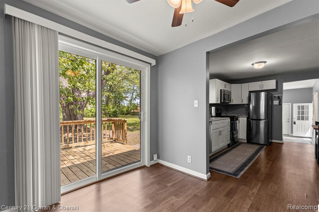 24128 Wick Road Taylor, MI 48180 - Photo 4 of 45