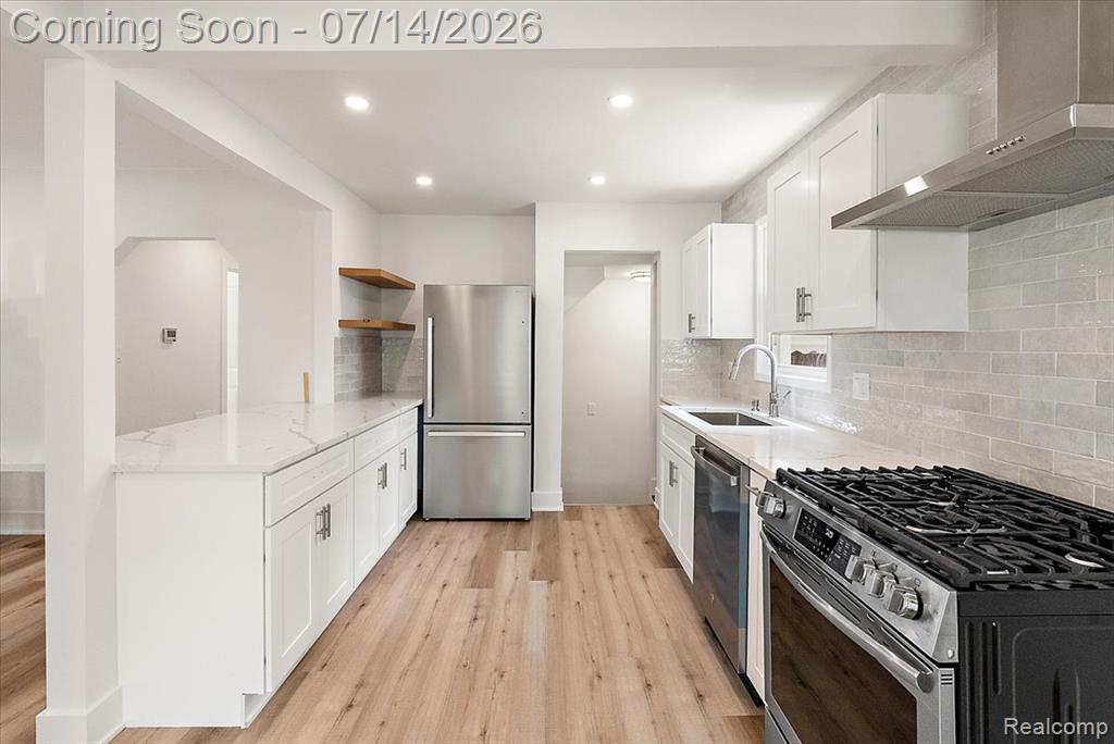 2155 East Eight Mile Road Grosse Pointe, MI 48236 - Photo 12 of 34