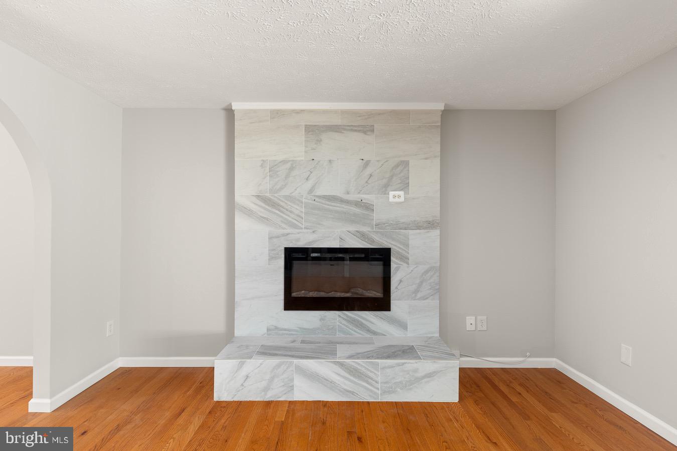 5918 Oak Ridge Court Burke, VA 22015 - Photo 7 of 37