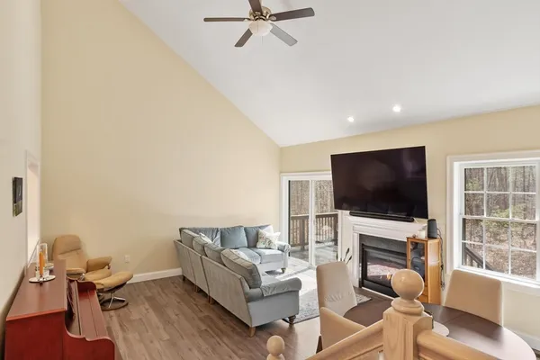 $650,000 | 3 Pine Hill Way, Unit 3, Harvard, MA 01451